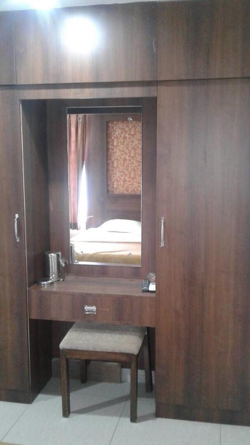 Hotel Gowri Sankar Ambasamudram Exterior photo