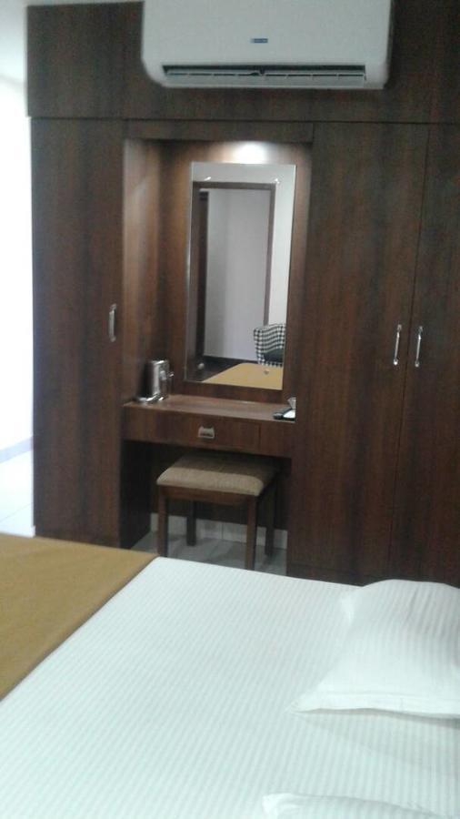 Hotel Gowri Sankar Ambasamudram Exterior photo